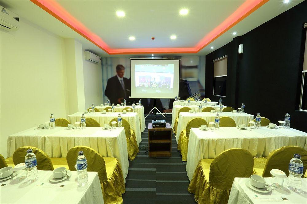 Miyanna Hotel Medan Zewnętrze zdjęcie